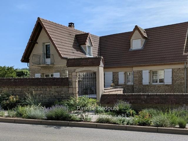Maison en pierre avec appartement indépendant à Pouilly en Auxois