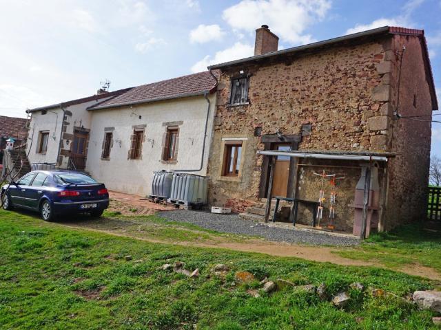 Maison en pierre avec belle vue dominante