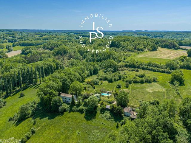 Maison en pierre avec Gîte sur 6 hectares, Villeréal 220m² Villeréal