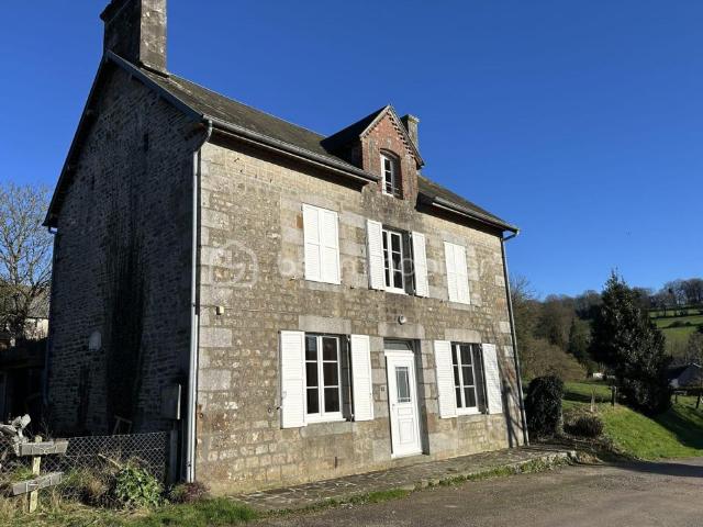 Maison en pierre avec dépendances – Bellefontaine 50520 – 94 m² – 1 130 m² de terrain