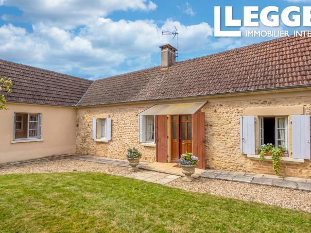 Maison en pierre avec dépendances – Entre Périgueux et Vallée de la Vézère