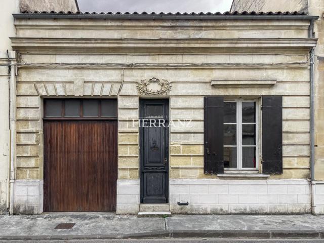 Maison en pierre avec jardin et dépendances Libourne