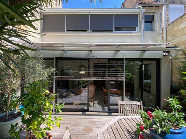 Maison en pierre avec jardin et garage FONDAUDEGE