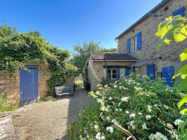 Maison en pierre avec jardin proche Prayssac