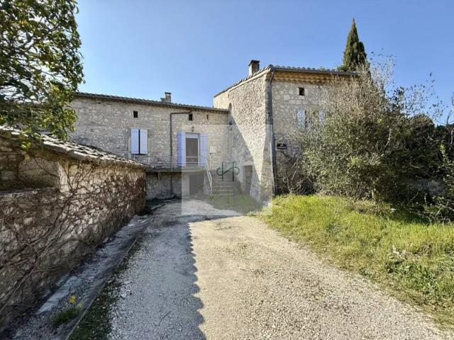 Maison de charme à fort potentiel