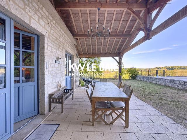 Maison en pierre avec magnifique dépendance 140m² Le Boulvé