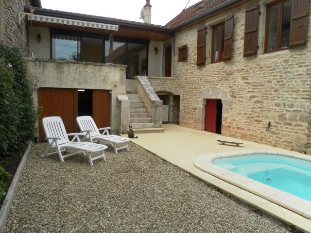 Maison en pierre avec piscine Mercurey, Mercurey