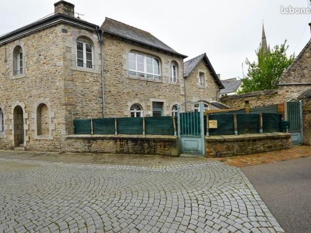 Maison en pierre avec T2 indépendant | Centre ville de Saint Pol de Léon