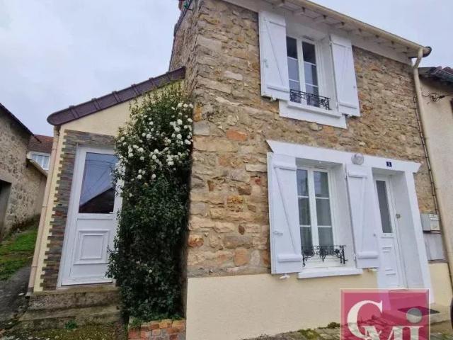 Maison en pierre avec terrasse 2 Chambres