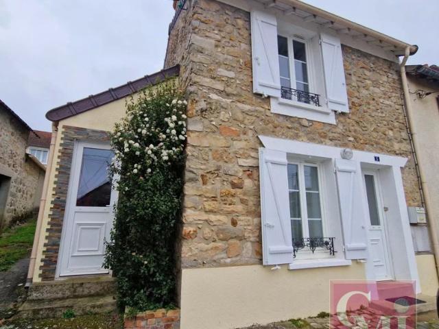 Maison en pierre avec terrasse 2 Chambres