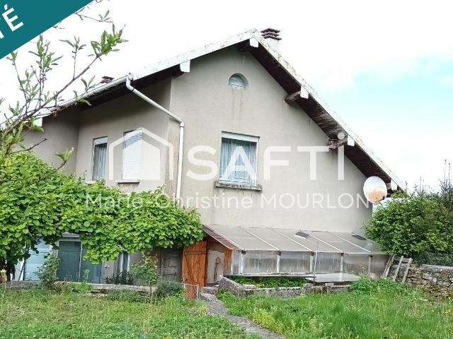 Maison en pierre à Alaise