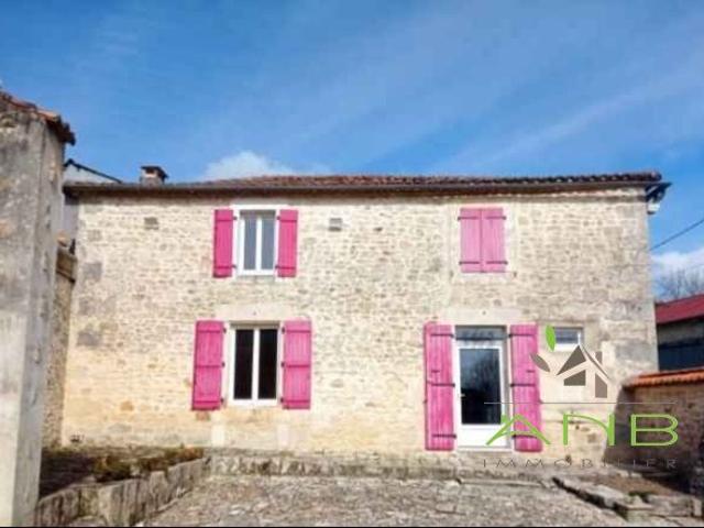 Maison en pierre à la campagne 104m² Varaignes