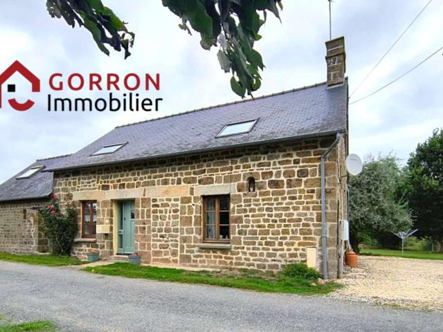 Maison en pierre à la campagne