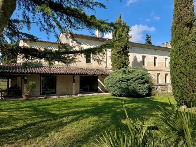 Maison en pierre à proximité immédiate de Saint Emilion 422m² Saint Emilion