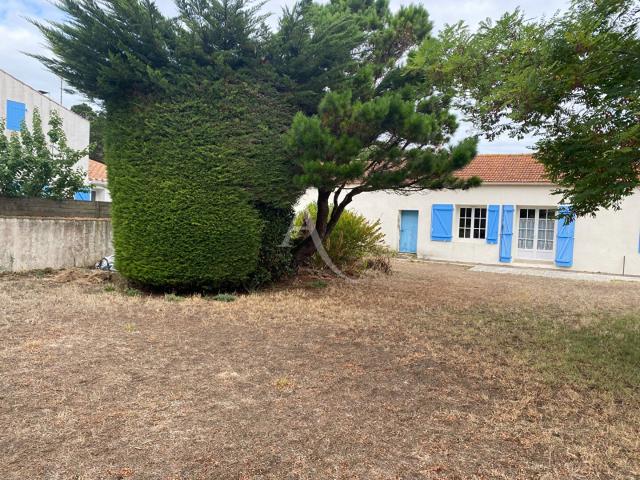 Maison en pierre à rénover 39m² Barbâtre