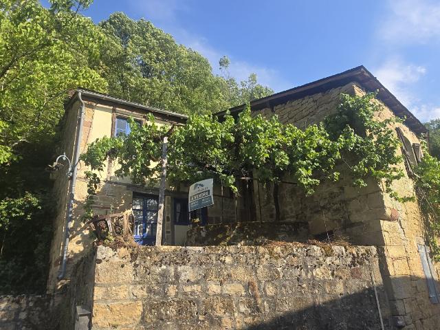 Maison en pierre à rénover Charme et authenticité au cœur de Ligneyrac