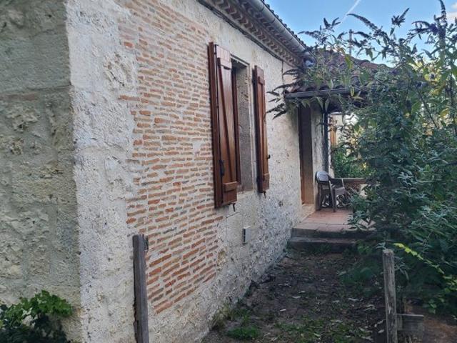 Maison en pierre à rénover Environnement calme Proximité Lauzerte