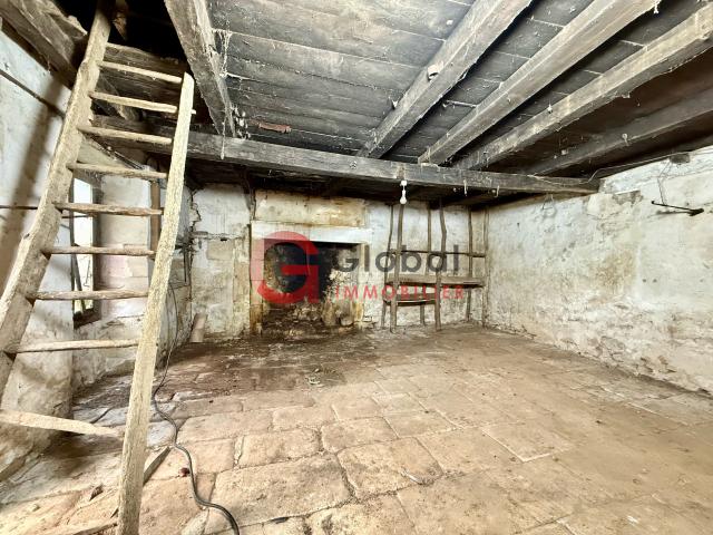 Maison en pierre à rénover | Germond Rouvre 79220