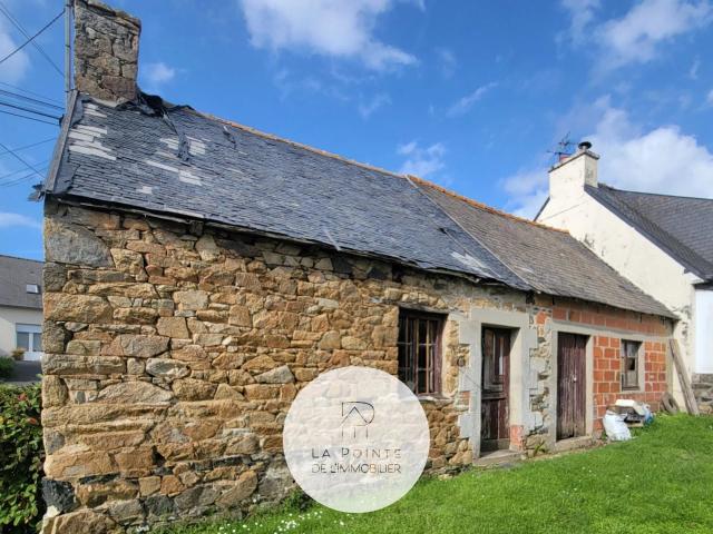 Maison en pierre à rénover sur 600 m² de terrain – Morieux