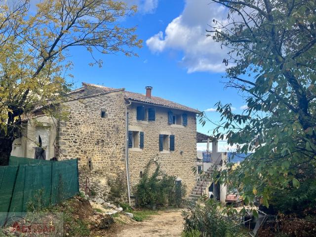 Maison en pierre