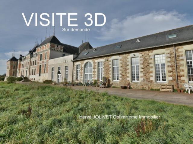 BATIMENT EN PIERRE AVEC BUREAUX ET LOCAUX COMMERCIAUX