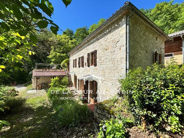 Maison en Pierre du Quercy Havre de Paix au Coeur de la Natu. 180m² Montaigu de Quercy