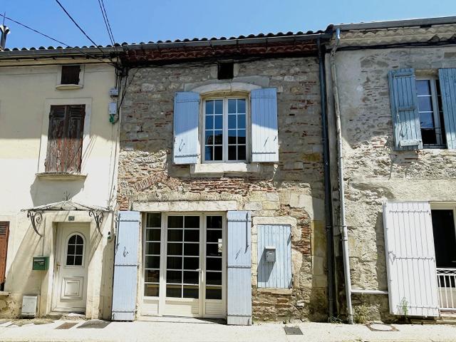 Maison en pierre de caractère + terrasse et jardinet Penne d'Agenais