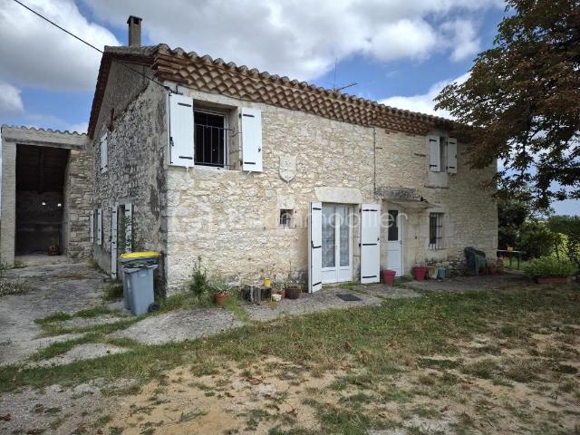 Maison en pierre de pays