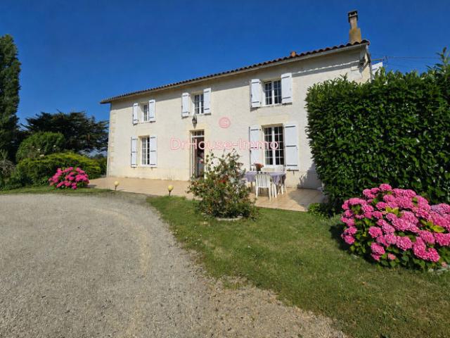 Maison en pierre de 1890, 268 m² habitables, dépendances et parc arboré de plus de 5 300 m²
