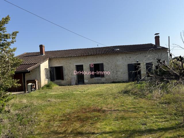 Maison en pierre de 135 m2 environ avec dépendances