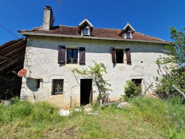Maison en pierre de 3 pièces principales