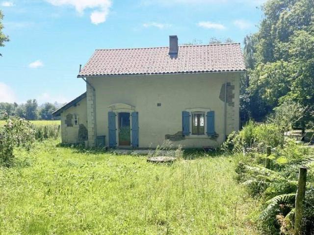 Maison en pierre de 3 pièces principales