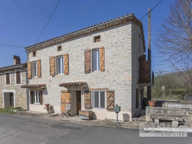 Maison en pierre de 4 chambres avec hangar, piscine et jardi. 129m² Milhars