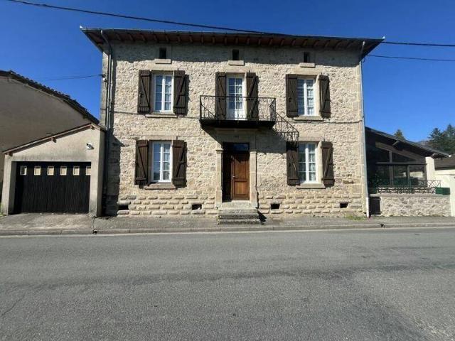 Maison en pierre de 5 pièces principales