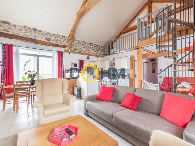 Maison en pierre entièrement rénovée