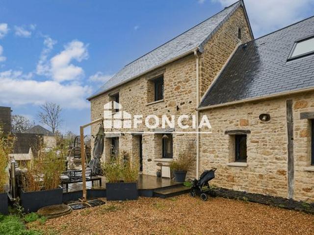 Maison en pierre entièrement rénovée