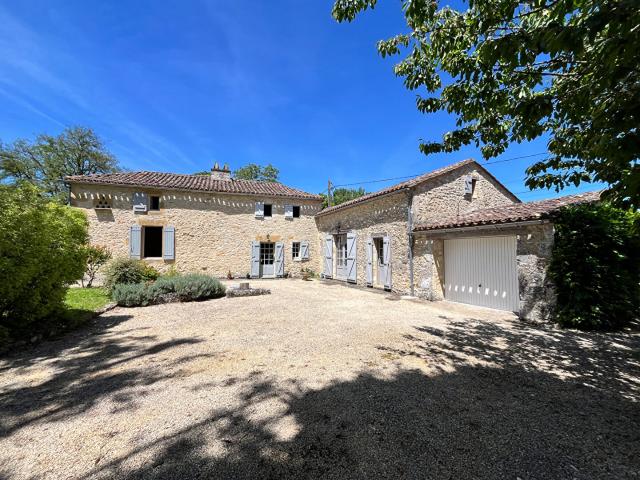 Maison en pierre entre Monpazier et Beaumont du Perigord
