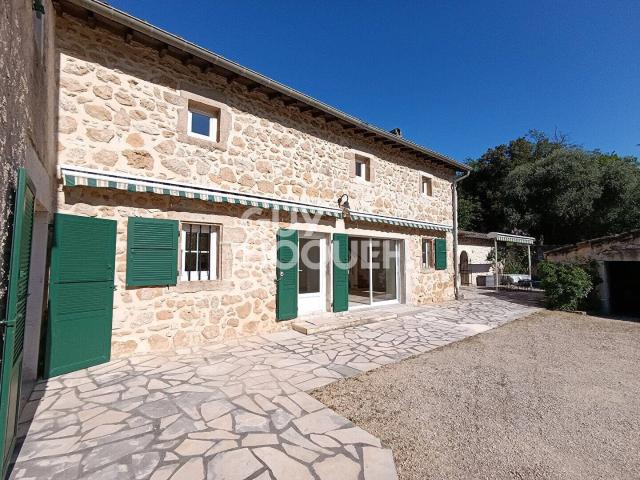 Maison en pierre idéalement située à SAINT PERAY