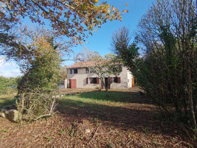 Maison En Pierre Isolee Sur 1Ha 158m² Saint Claud