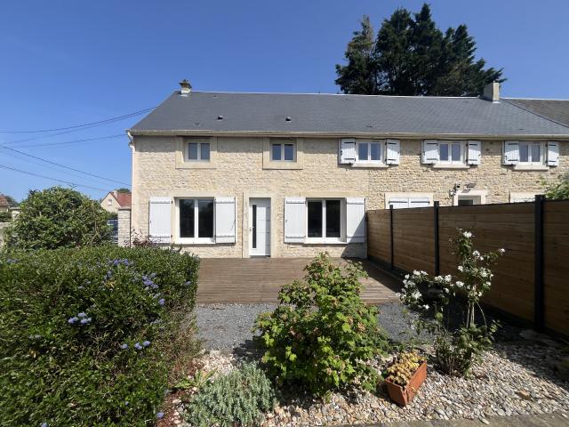 MAISON EN PIERRE PROCHE DES PLAGES ET DE LA VELOMARITIME !