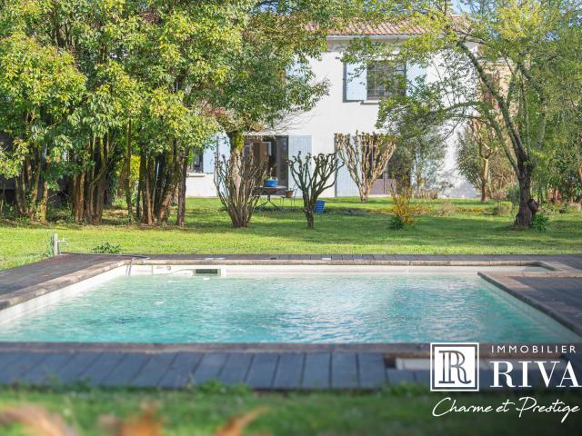 MAISON PROCHE CENTRE 4 CH HANGAR 140 m2 PARCELLE 2500 M2