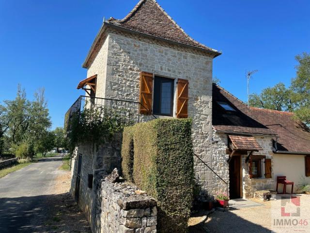 Maison en pierre rénovée avec véranda 87m² Gramat