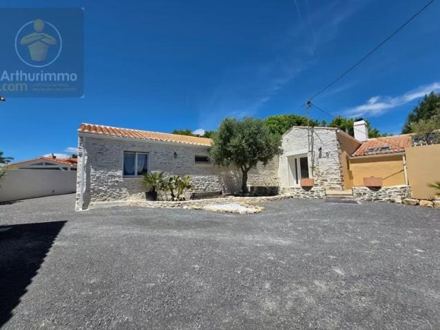 Maison en pierre rénovée de 115m²