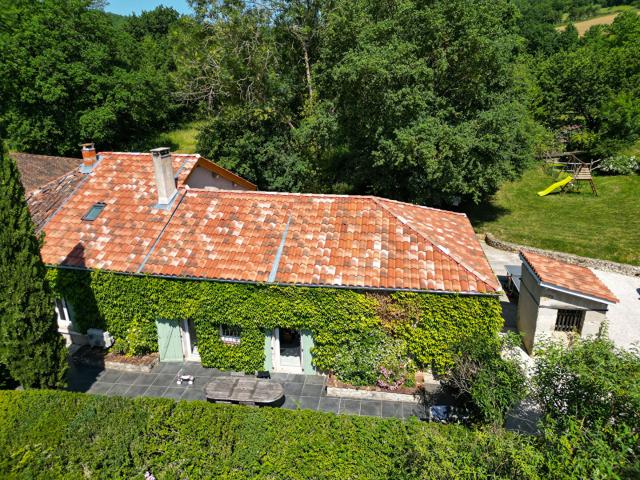 Maison en pierre rénovée, Parc arboré de 7179 m2