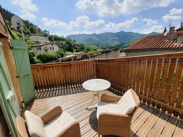 Maison en pierre renover avec terrasses