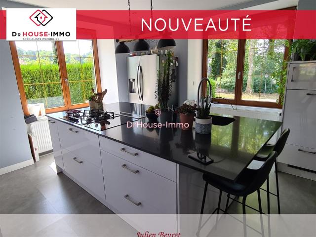 Maison en pierre style Haussmannien 231m² 6 chambres possi. 231m² Rougemont