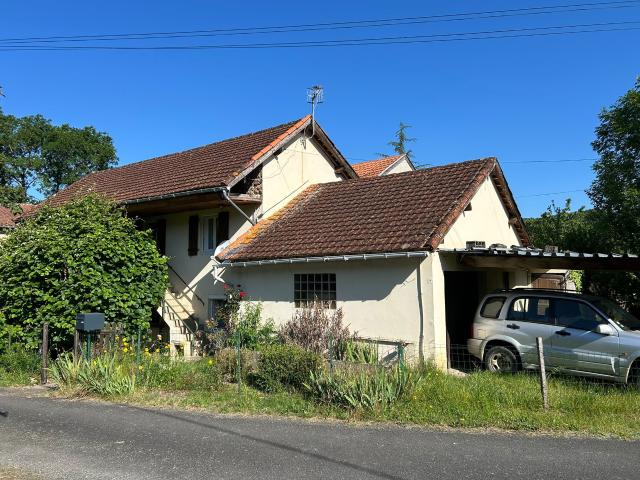 Maison en pierre sur 1615 m2 de terrain