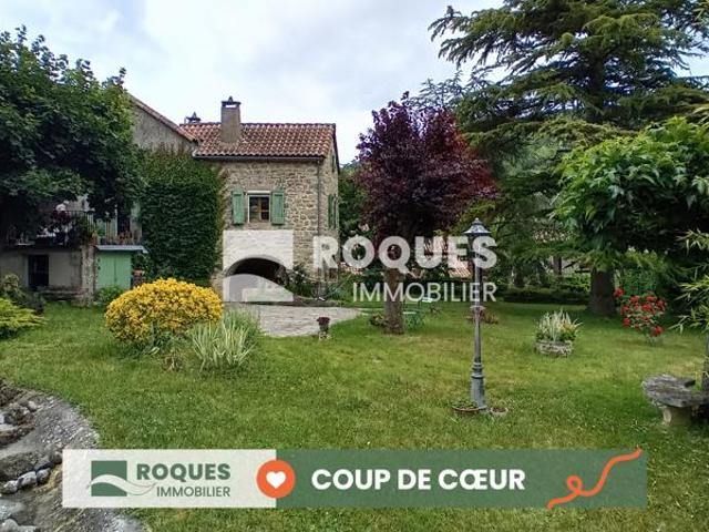 Maison en pierre sur la commune du Bourg, à 25 minutes de Mi