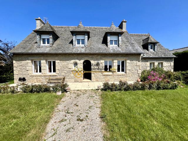 Maison en pierre Saint Pol De Leon 7 pièce s