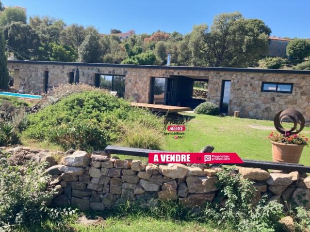 Maison en pierre T4 avec piscine VUE MER Sari Solenzara 20145 CORSE DU SUD FRANCE